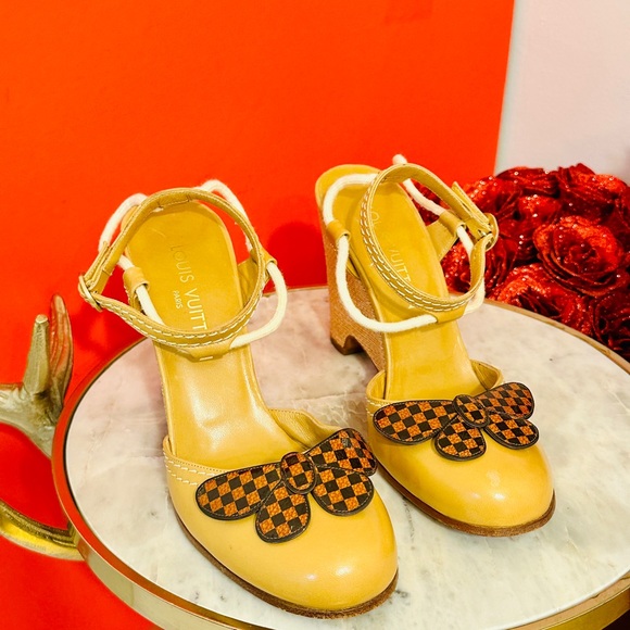 Louis Vuitton Beige Checkered Women's Shoes - Picture 11 of 13